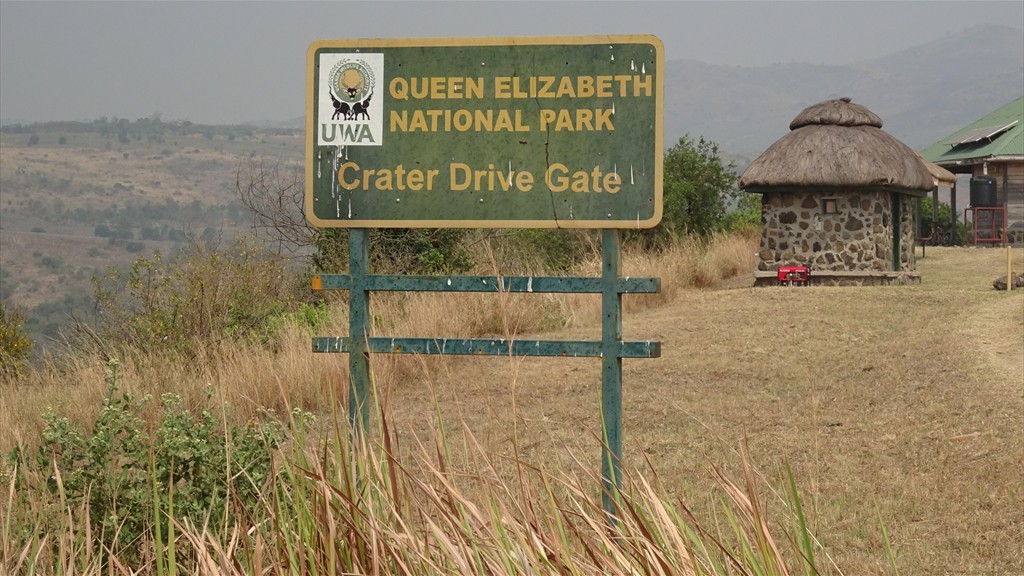 11. Queen Elizabeth NP - Fort Portal (108)